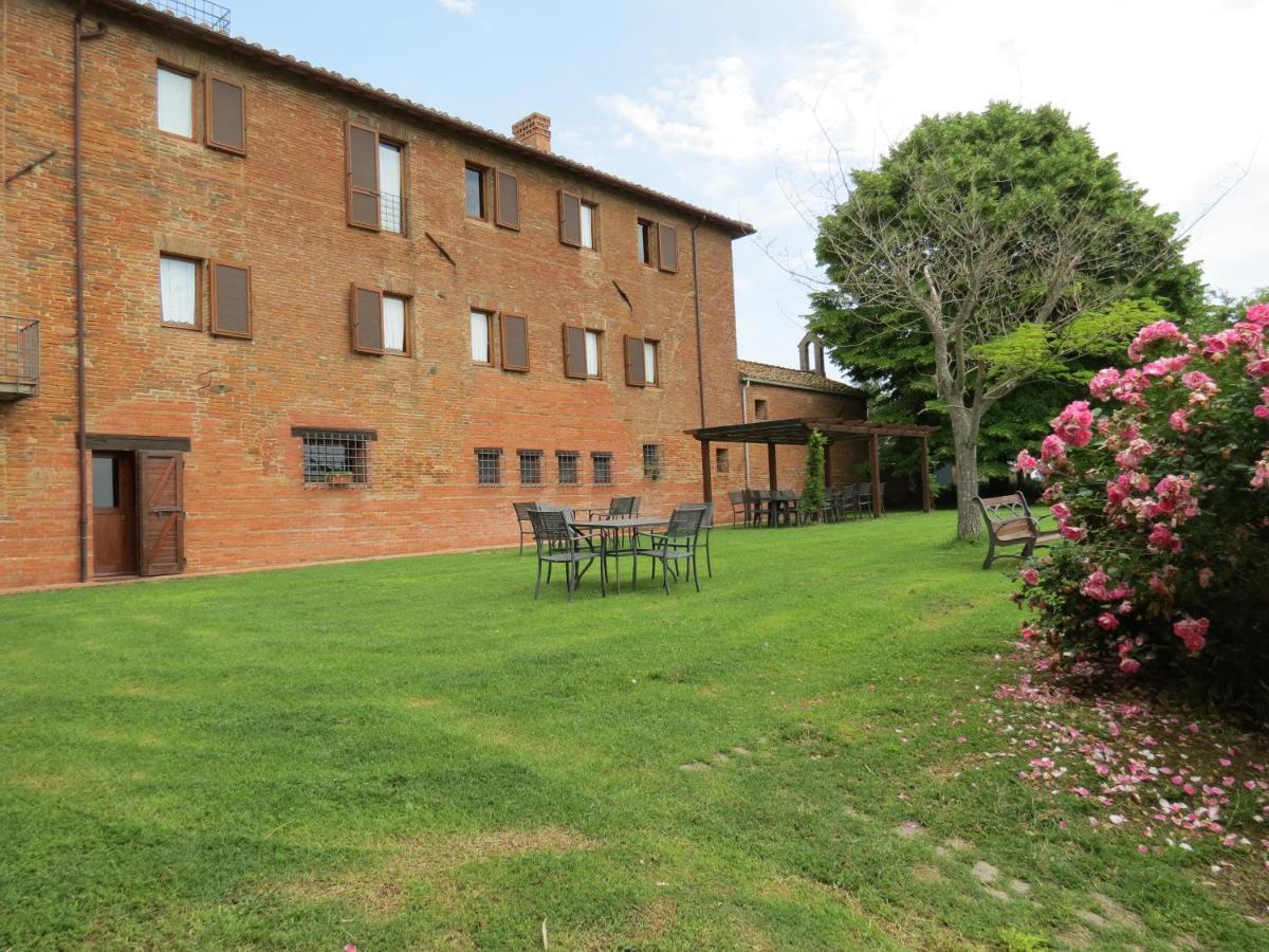 Agriturismo Borgo Del Papa Badia  Buitenkant foto