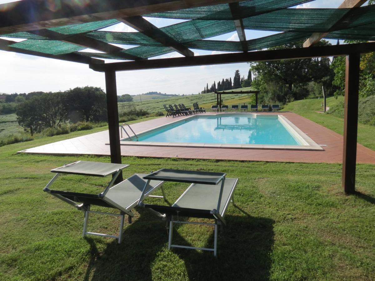 Agriturismo Borgo Del Papa Badia  Buitenkant foto