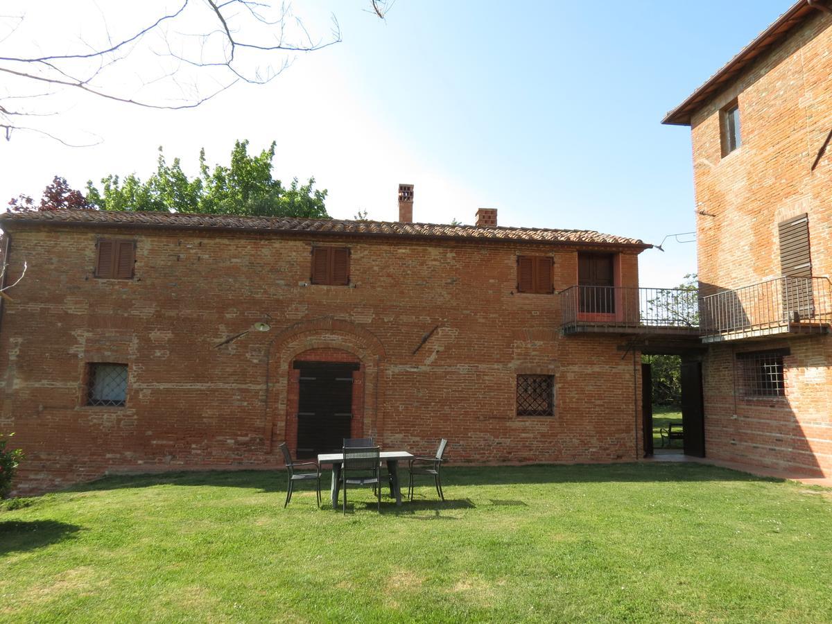 Agriturismo Borgo Del Papa Badia  Buitenkant foto