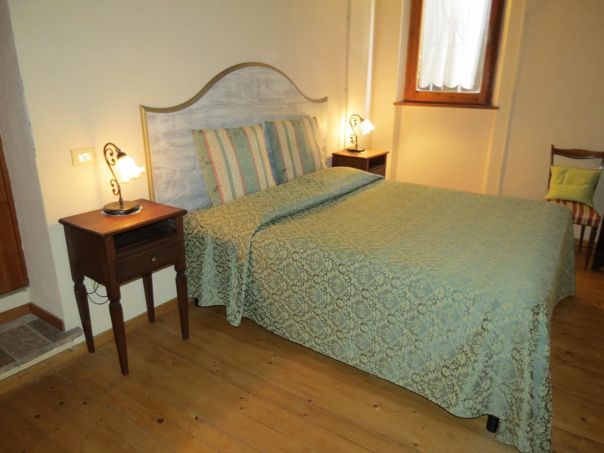 Agriturismo Borgo Del Papa Badia  Buitenkant foto